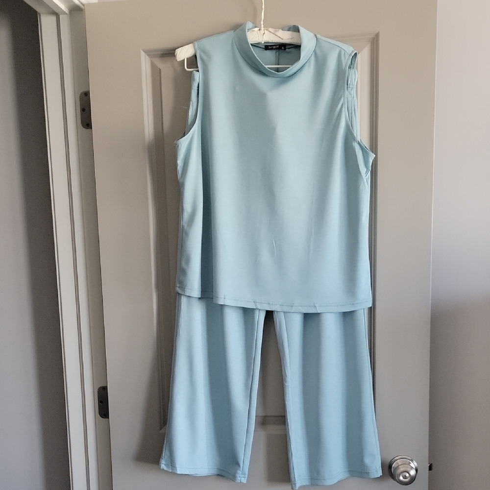 Sleeveless Aqua Women's Jumpsuit